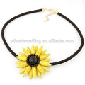 Green delicate ramel sunflower hawaii flower necklace